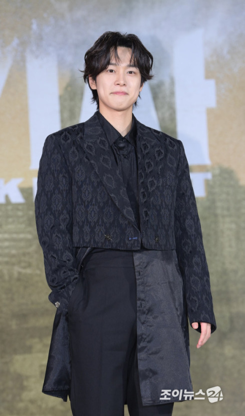 《末日騎士》姜有錫