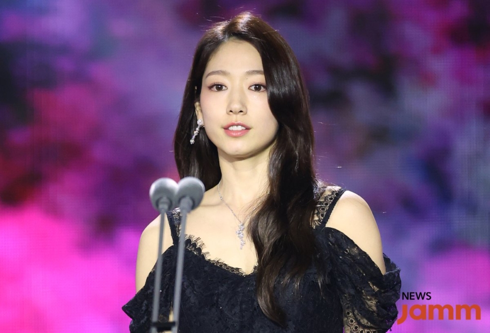 《百想藝術大獎》朴信惠