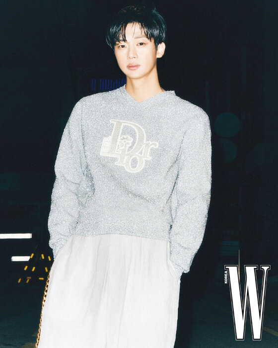 李新英時尚畫報公開