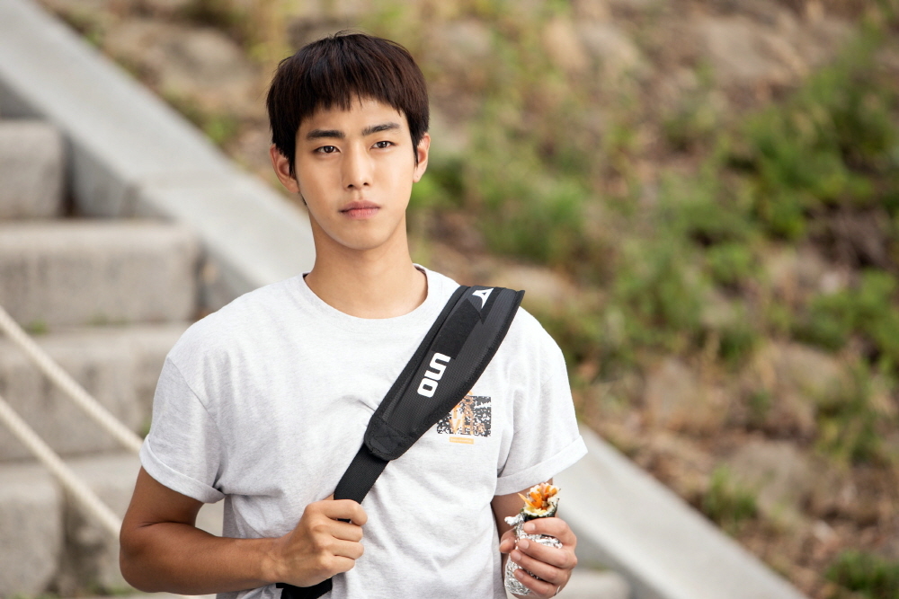 安孝燮飾演的是飾演男主角的外甥「柳燦」