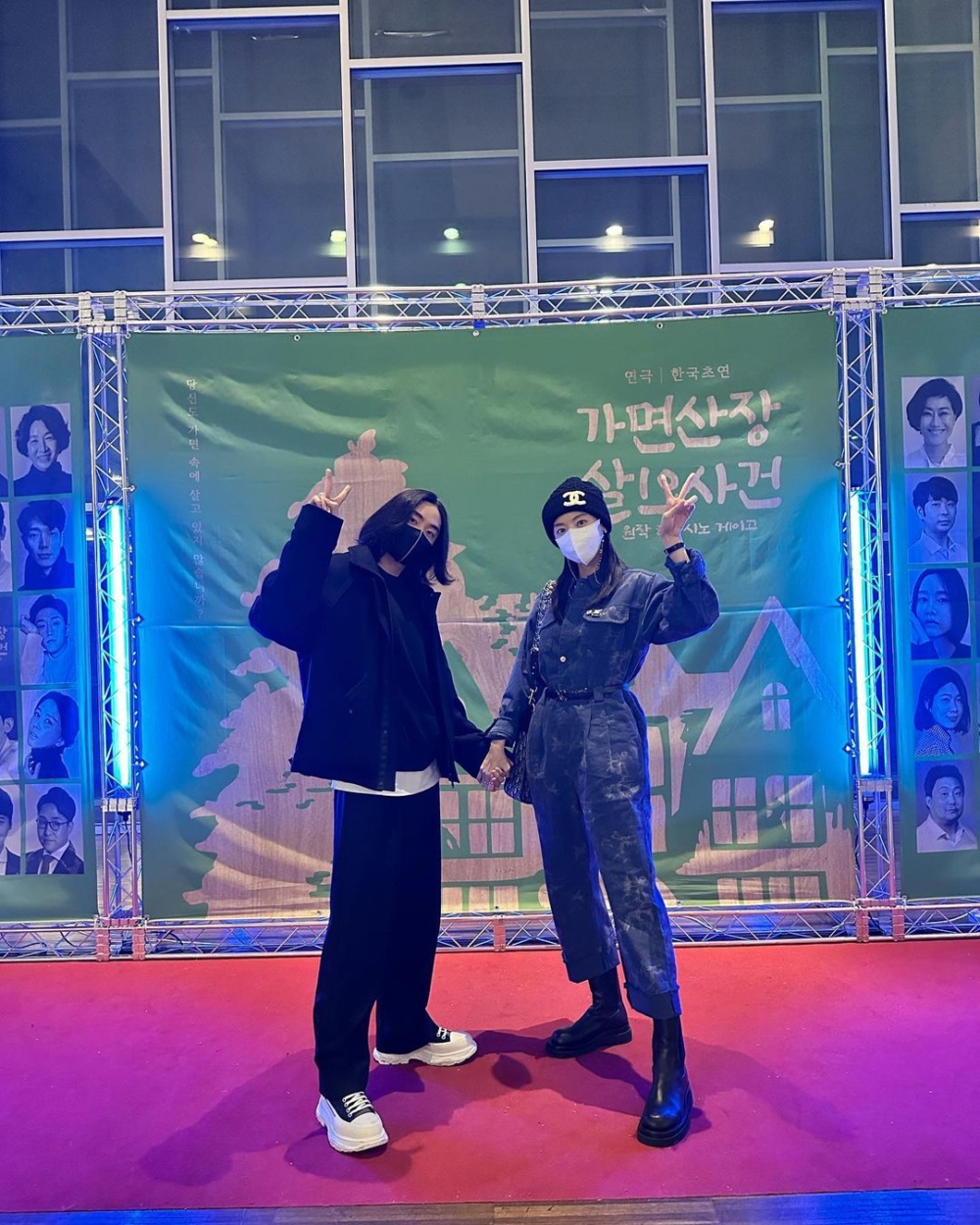 李多熙拉弟弟合影