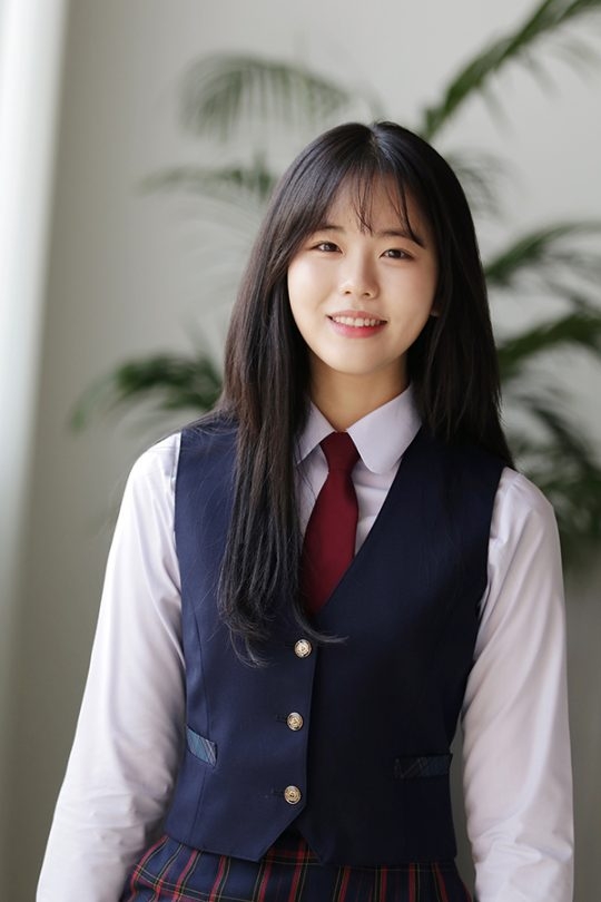 曾與金周煥導演合作過的鄭多恩頂替出演