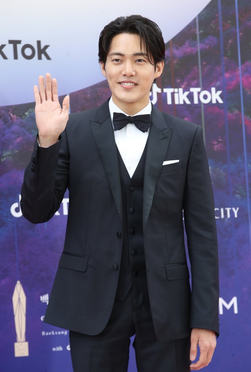 金建宇收到了新劇《恩中與尚延》的出演提案