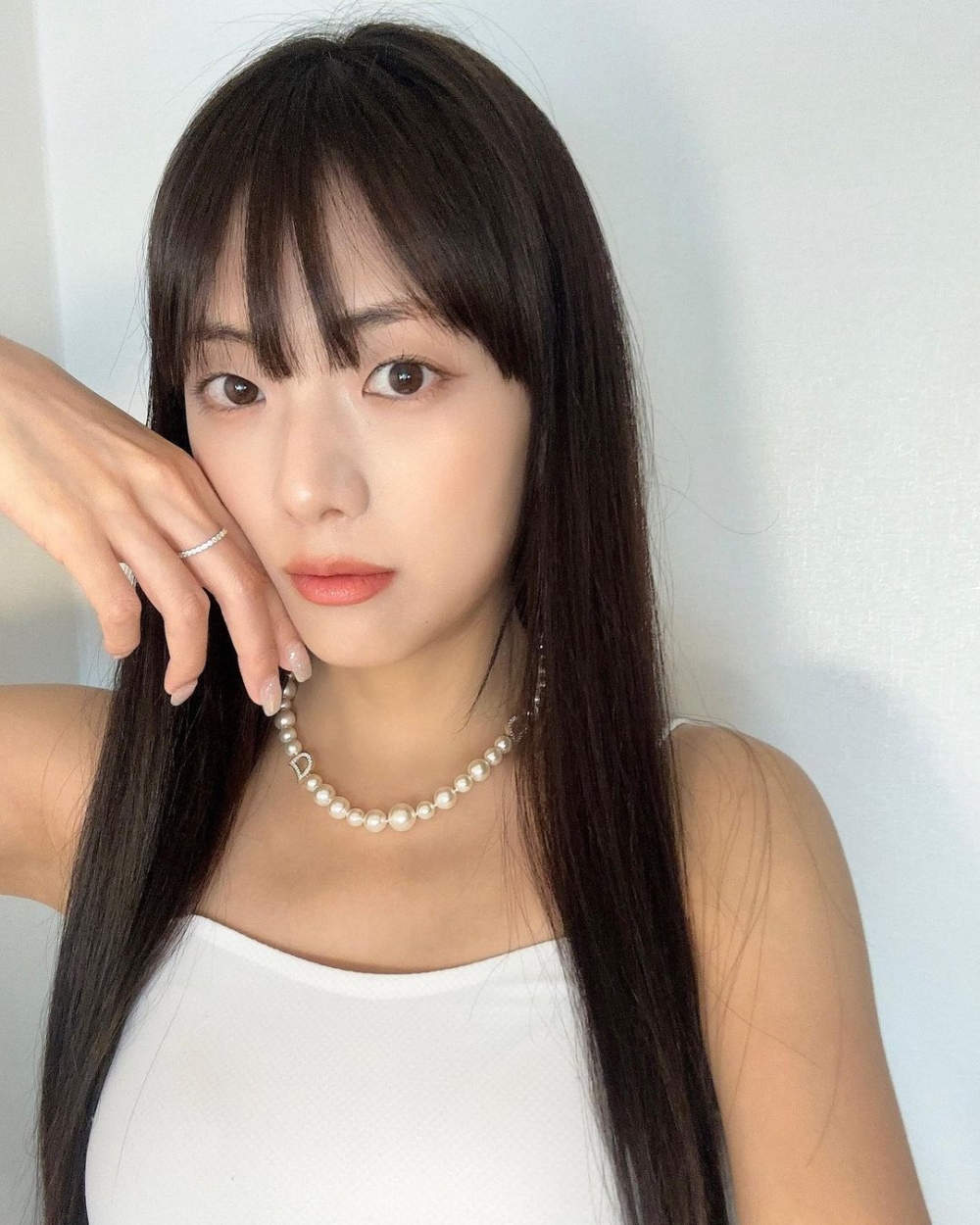 Jisoo的姊姊Jiyoon擁有不輸藝人的顏值