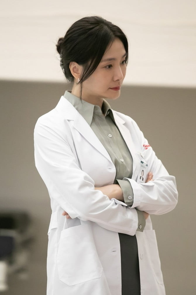 在第二季飾演「麻醉科沈教授」的朴孝珠將特別出演
