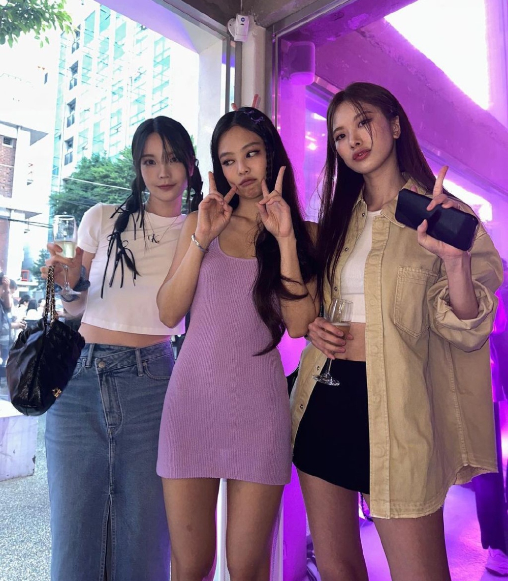 Sus曾與Jennie合照