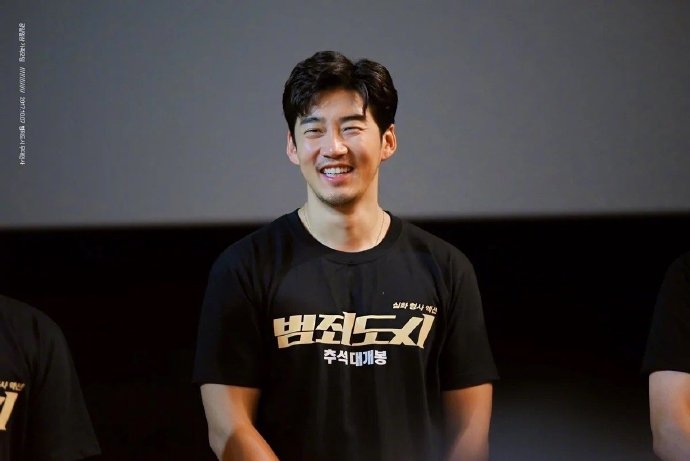 《犯罪都市》第一代反派尹啟相