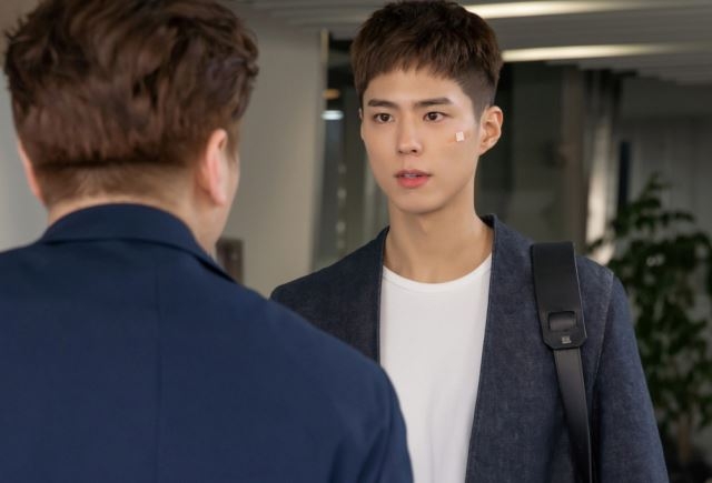 有望飾演拳擊手出身、現屬於强力特殊隊的「尹東柱」