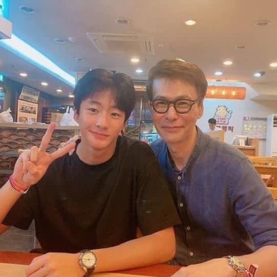 李燦英繼承父親尹尚的音樂細胞