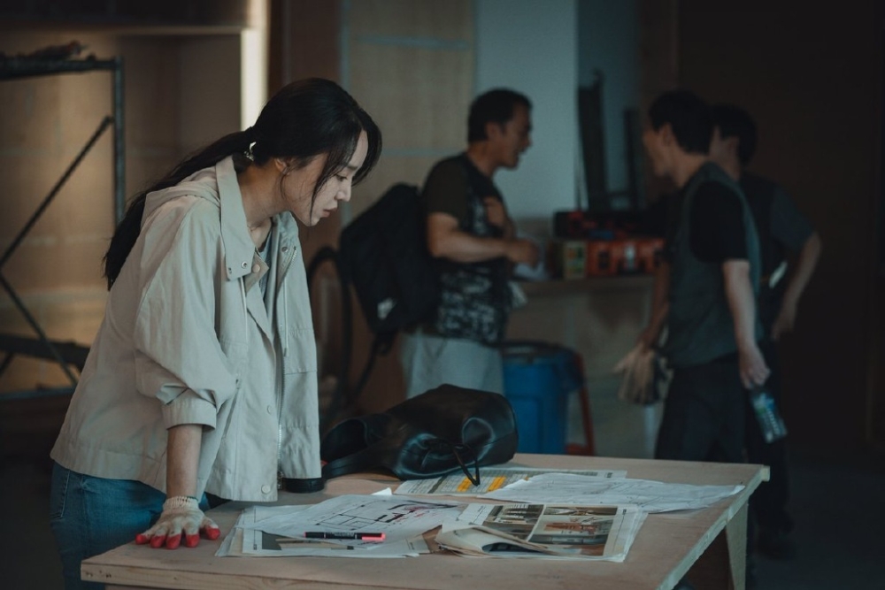 申惠善飾演室內裝修公司的組長「秀賢」