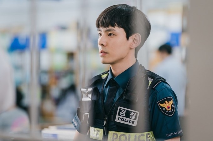 憨憨刑警「崔銀哲」