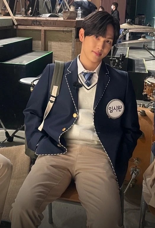 任時完將飾演居住在忠清南道牙山溫陽的瘦小懦弱的少年「張秉泰」