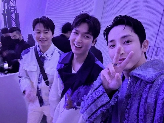 李敏鎬和丁一宇一起出席活動