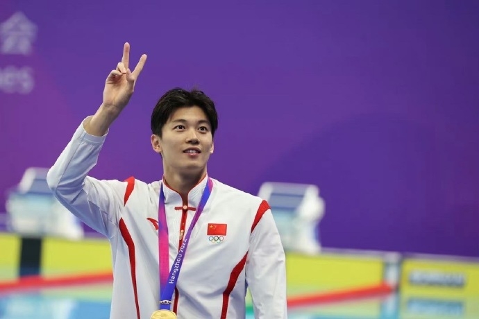 中國游泳選手汪順在亞運會奪金