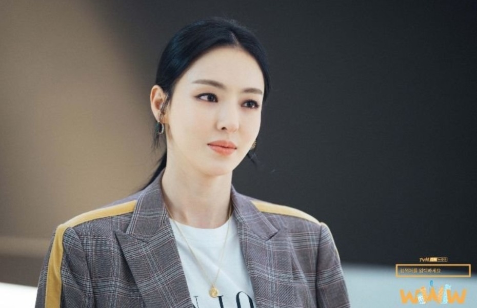 李多熙飾演的是擁有獨特魅力的高中老師「奎真」