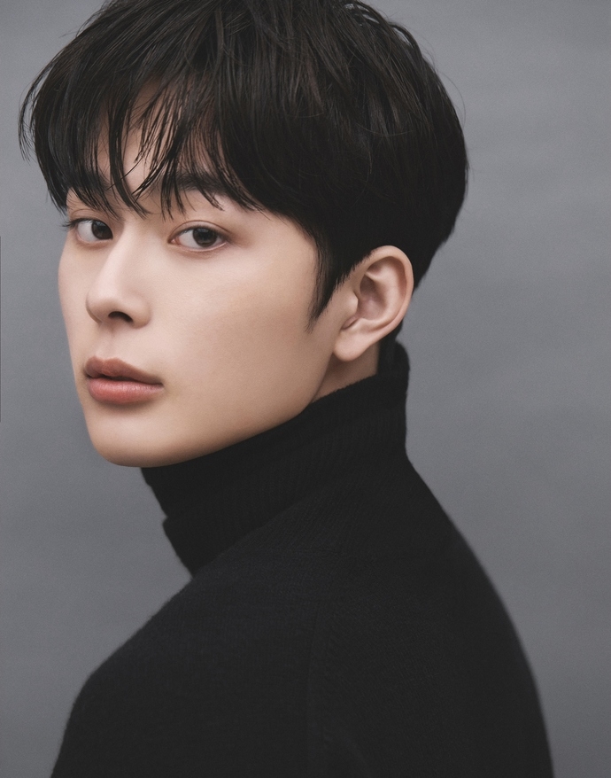 柳善皓飾演男主姜泰河的同父異母弟弟「姜泰民」