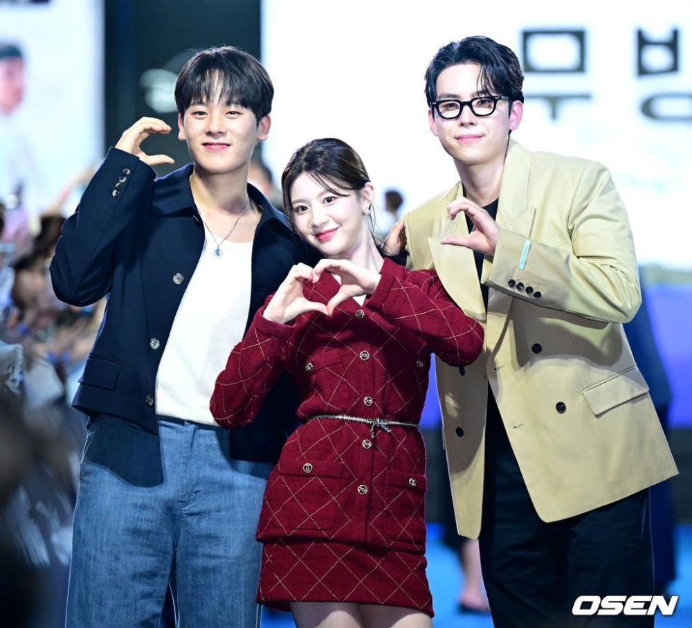 在《MOVING》宣傳活動上的李正河