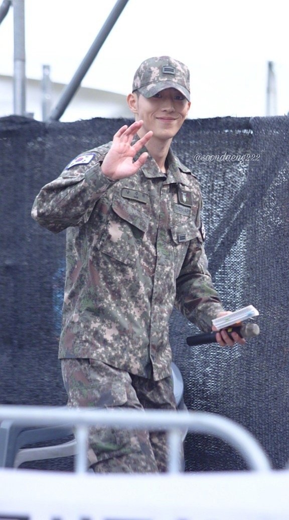 南柱赫在2023年雞龍台韓國陸軍慶典中擔任主持