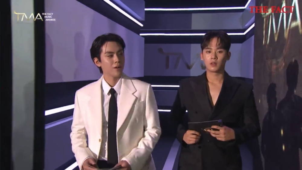 兩人太緊張差點走錯方向