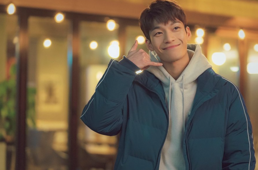 魏河俊飾演學生「李俊浩」