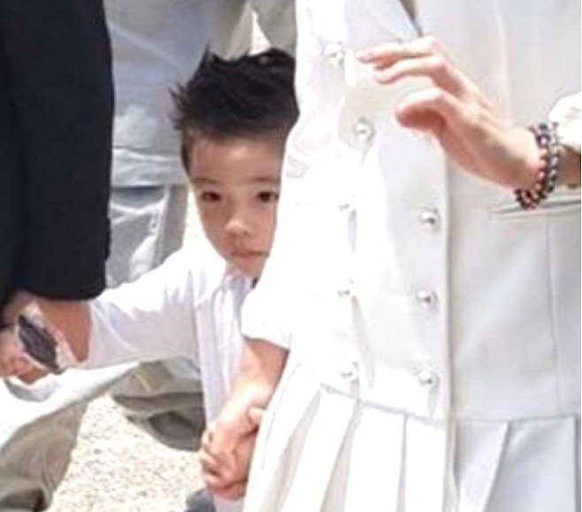 大兒子俊厚曝光