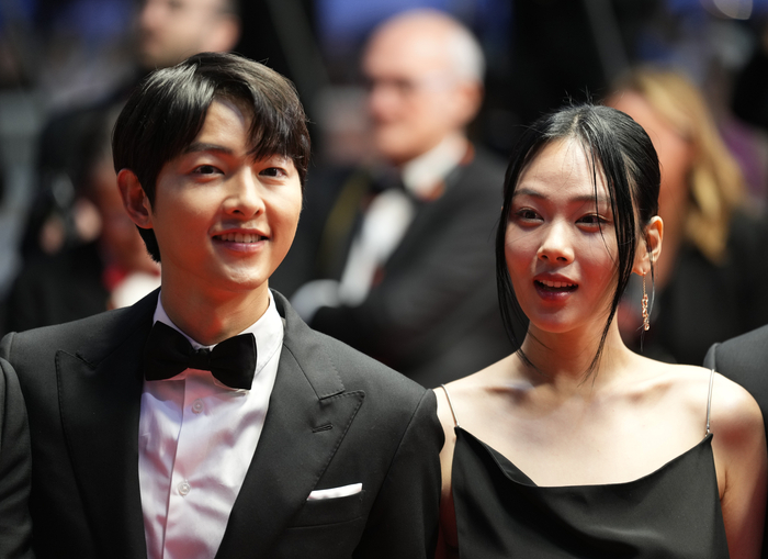 參加戛納電影節紅毯