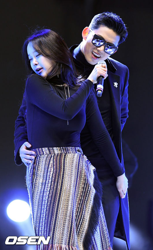 一起合作經典曲目〈在你耳邊的Candy〉