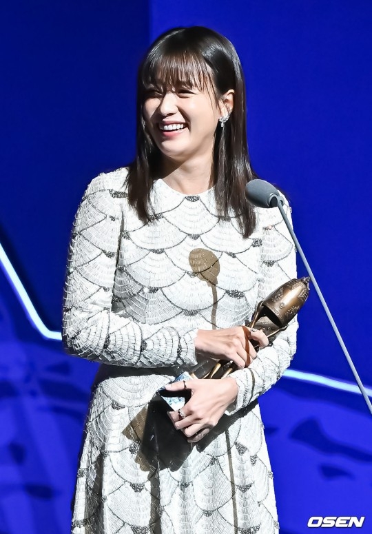 大鐘獎首個網劇視后