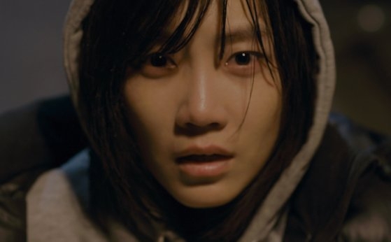 申鉉彬有望飾演在神的啓示下想要定罪牧師民燦的的刑警「妍熙」