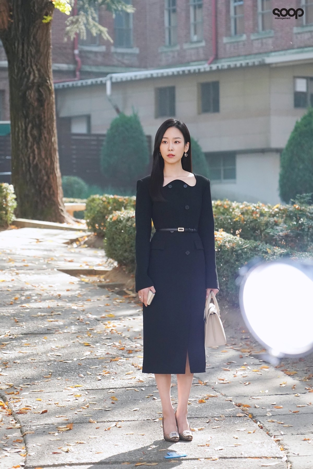 徐玄振飾演雖然是不婚主義著「盧仁智」