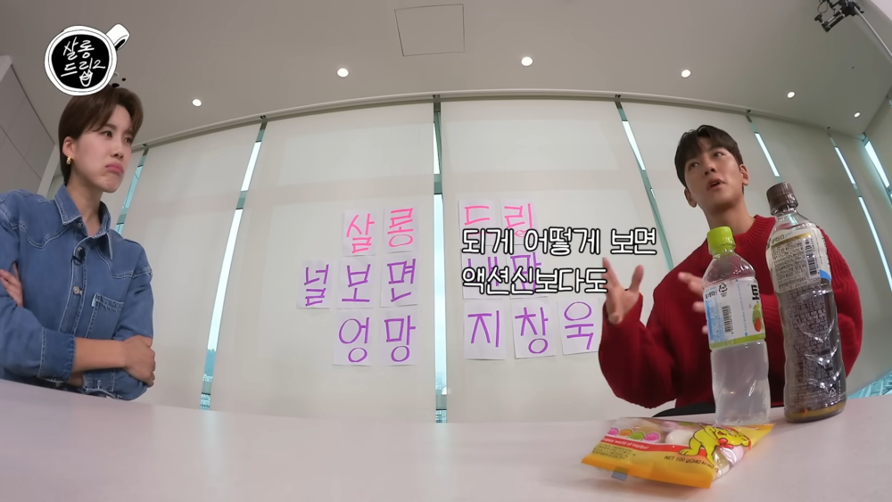 表示吻戲會比動作戲還要累