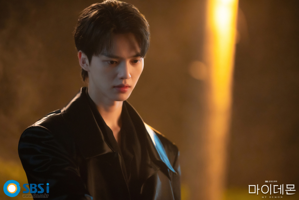 宋江飾演惡魔「鄭九元」