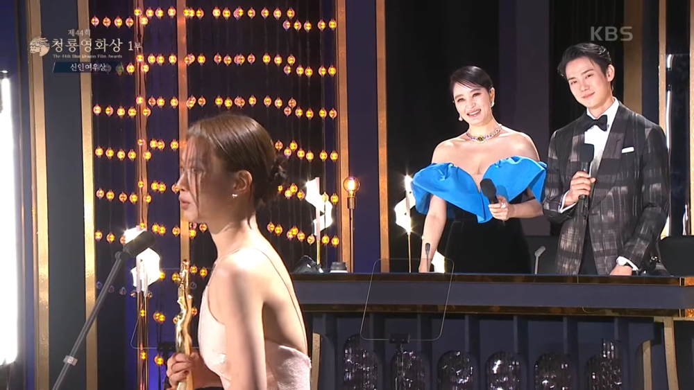 金憓秀溫柔鼓勵忘詞的高旻示