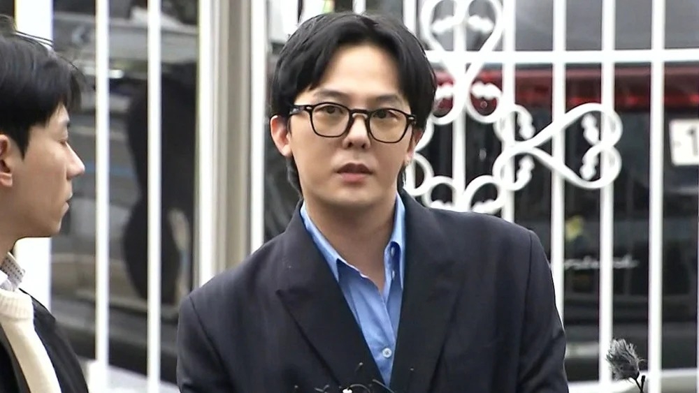 今年同樣陷入涉毒風波的GD