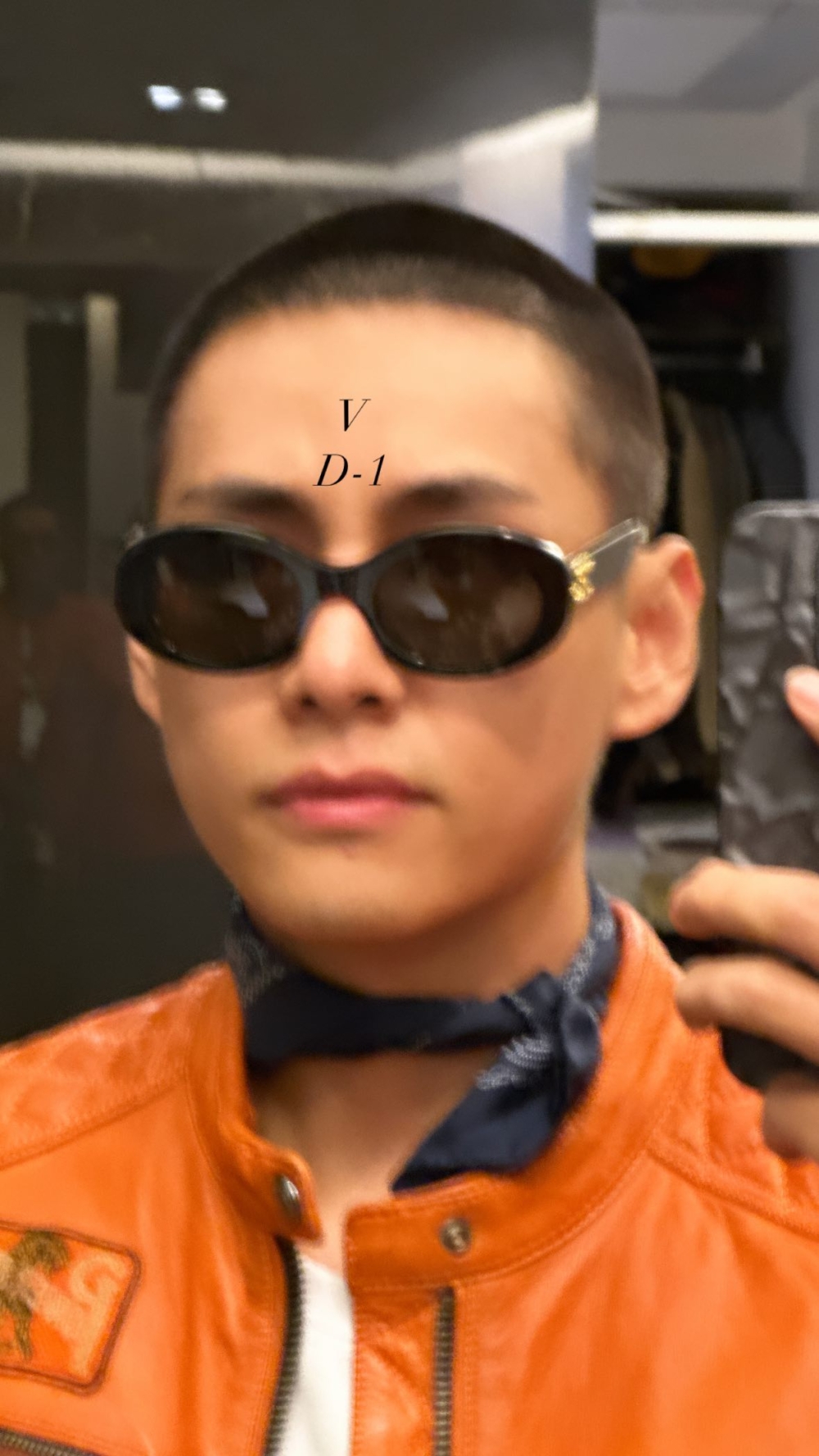 V公開剃平頭的造型