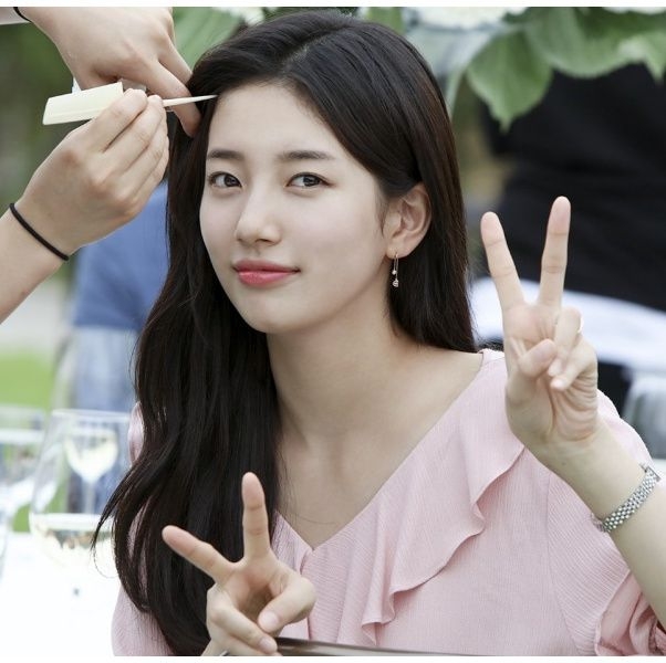 秀智去捧場朴寶劍的音樂劇