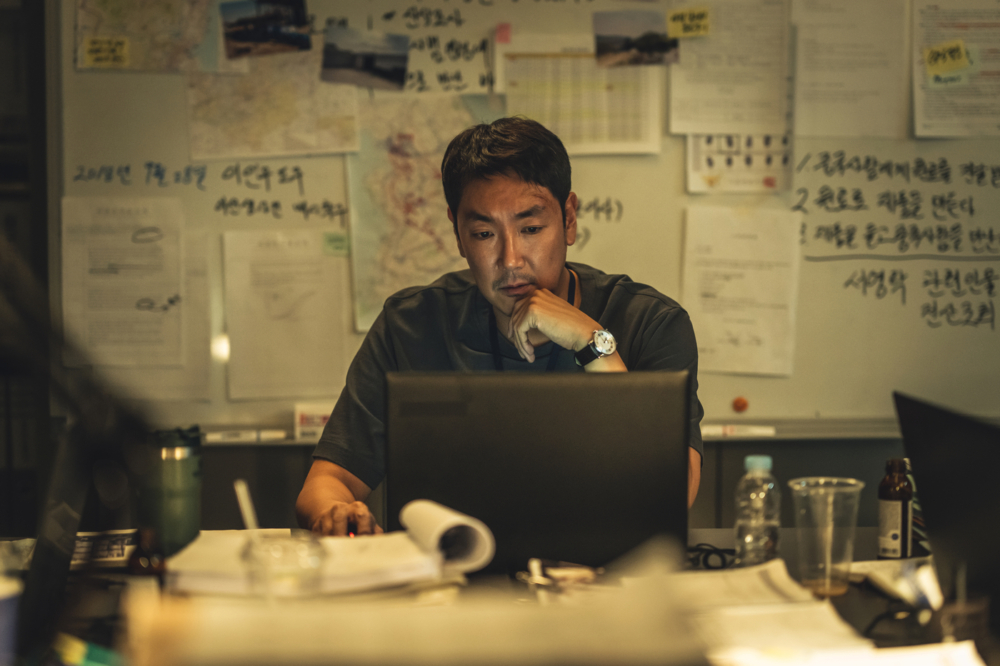 趙震雄飾演的是無辜背鍋1千億貪污罪的「李萬財」