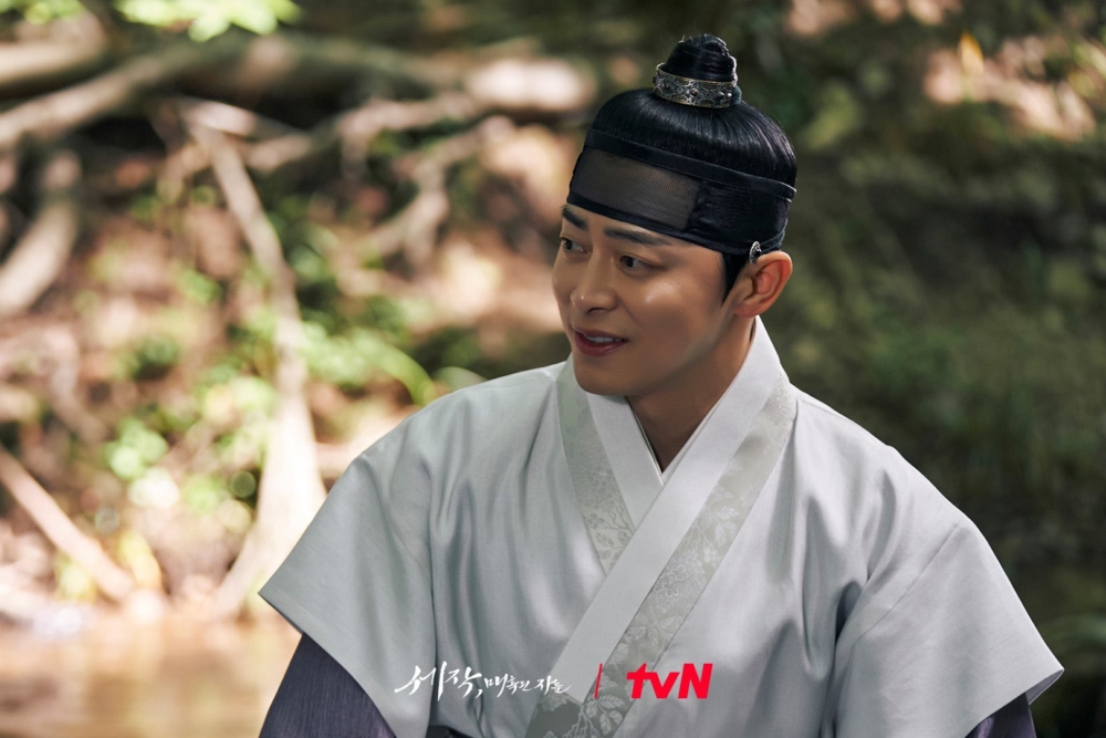 曹政奭飾演一個無限強大卻悽楚的國王