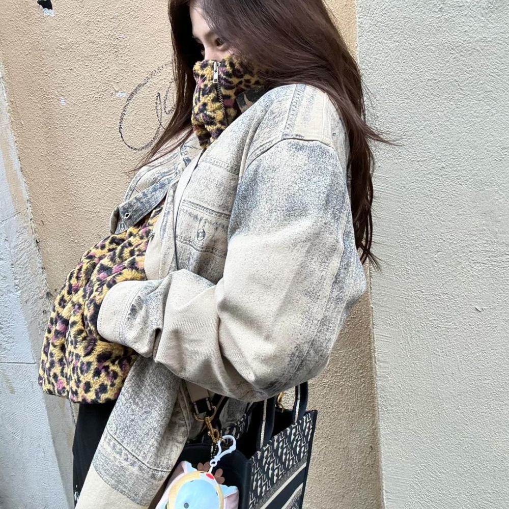 韓韶禧IG更新在當地的穿搭