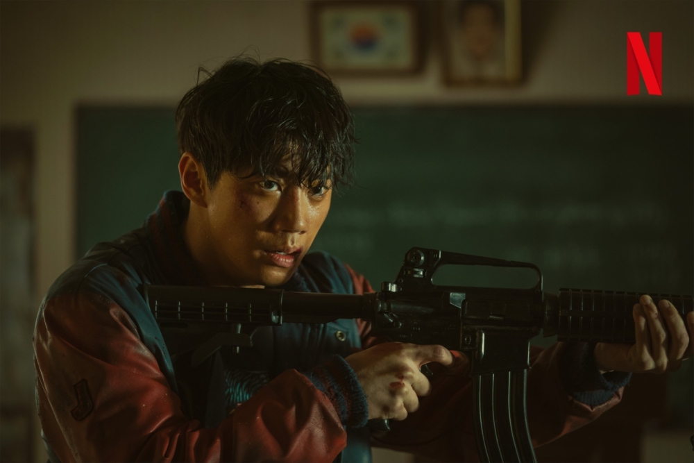 李濬榮飾演與南山一起狩獵的夥伴「 崔知關」