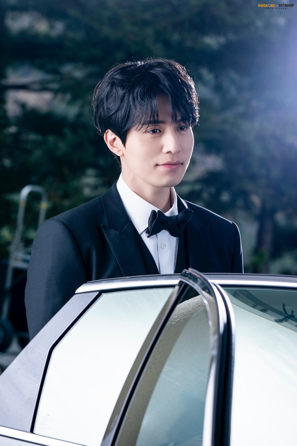 李棟旭所屬社放出一大波花絮照