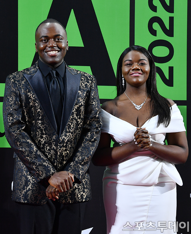 韓國YouTuber Jonathan與他的妹妹Patricia