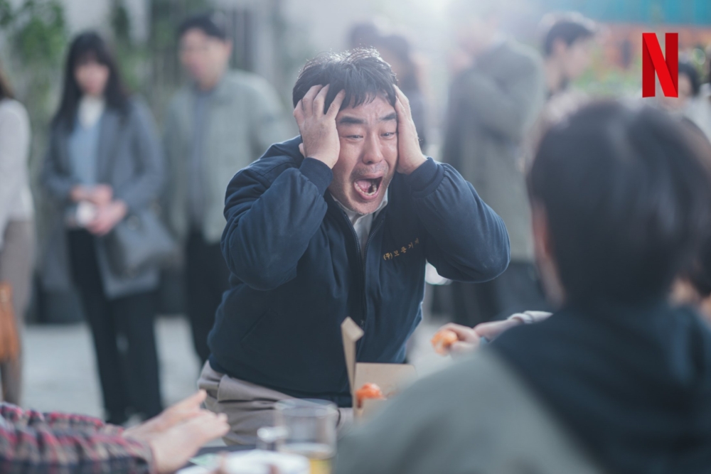 柳承龍飾演「所有機器公司」社長「崔善萬」