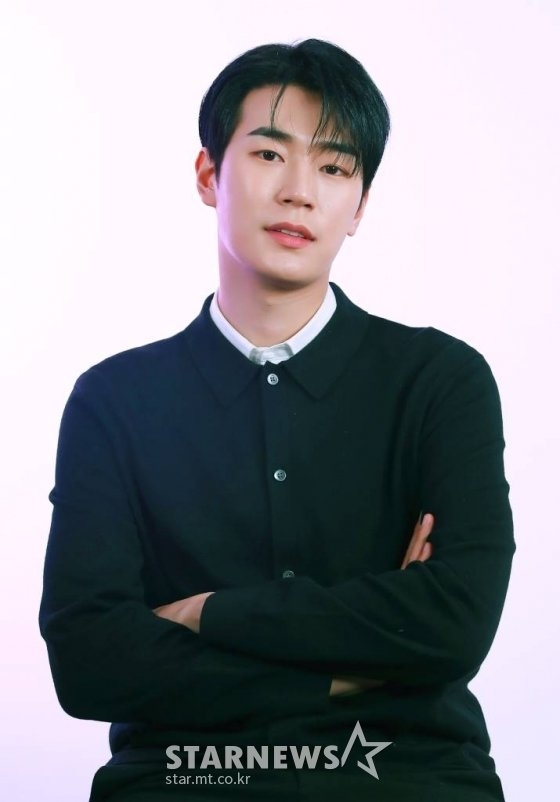 朴栖含首部退伍之作