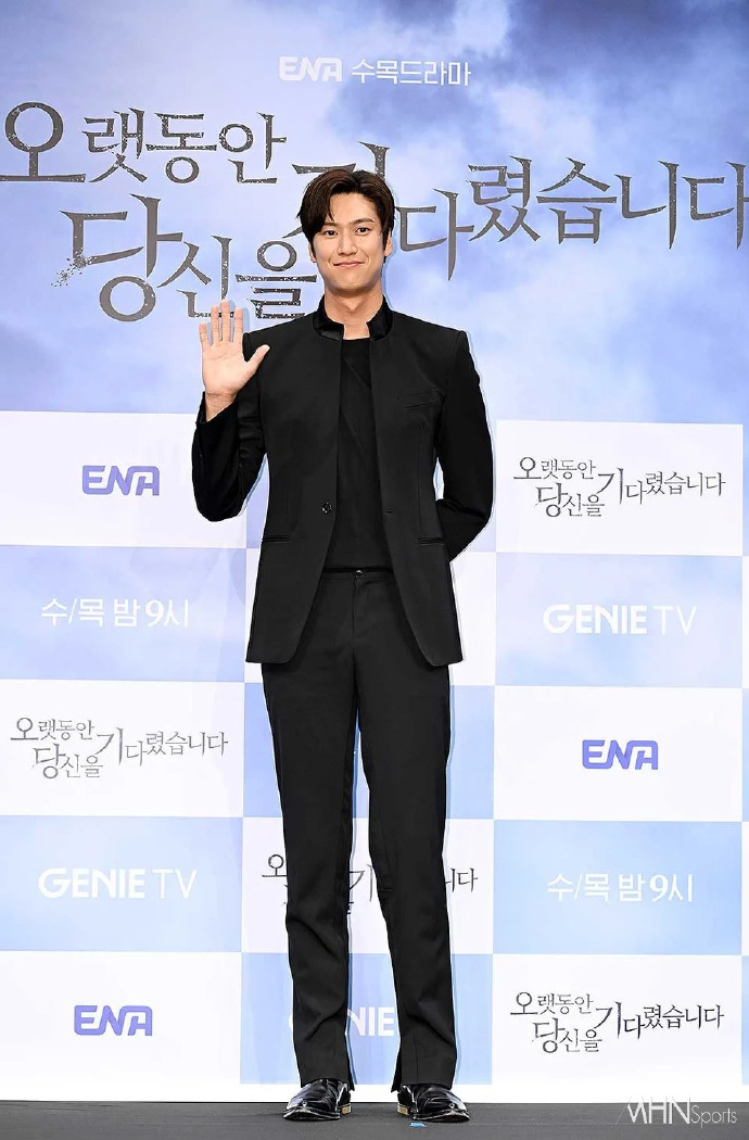 網友訝異羅人友身高竟然沒有190cm