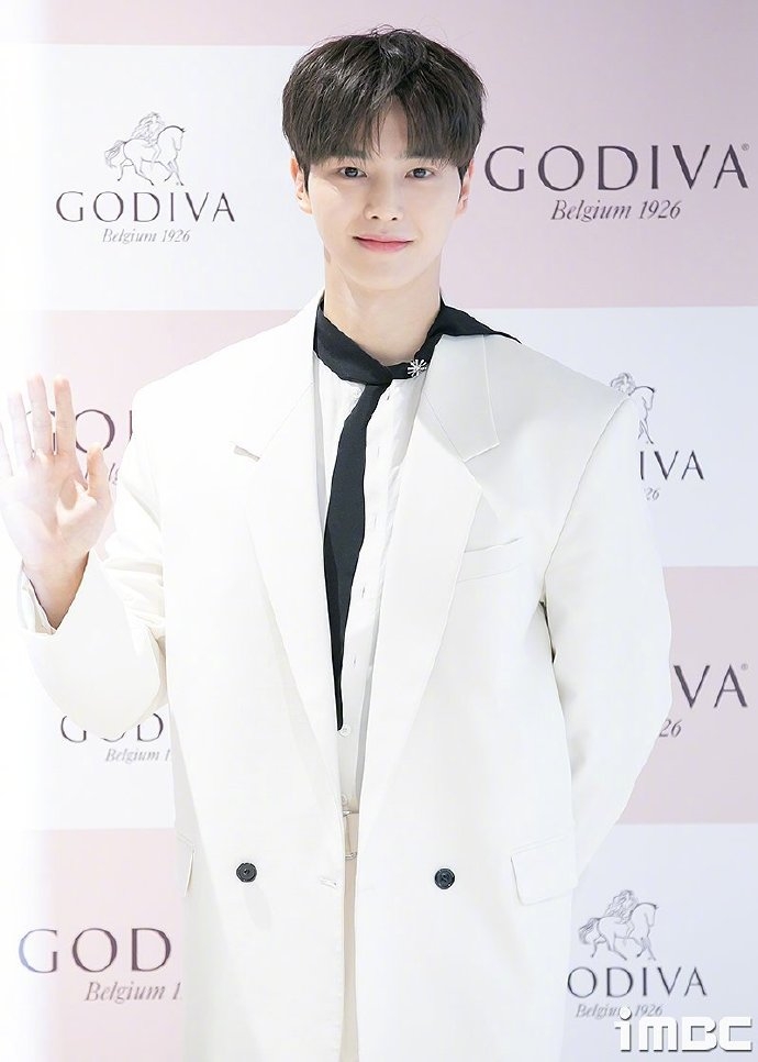 宋江出席品牌活動