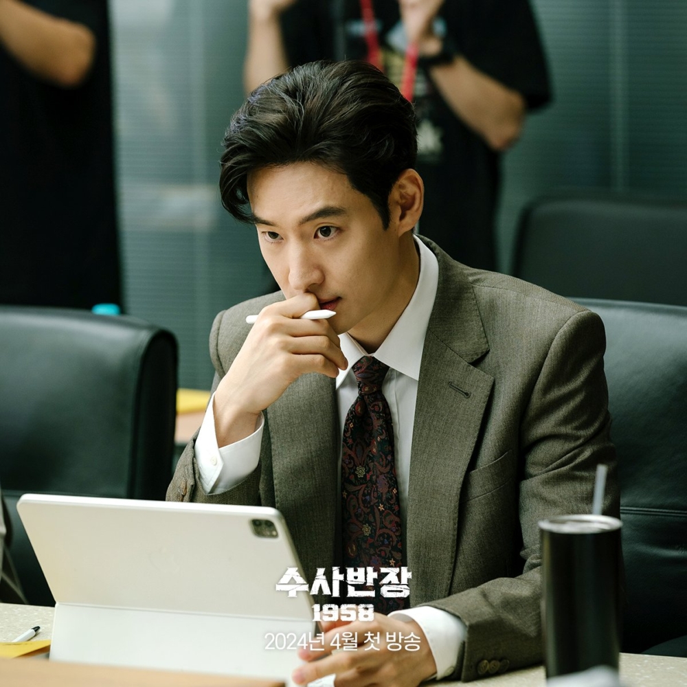 李帝勳飾演傳說中的朴班長「朴英漢」