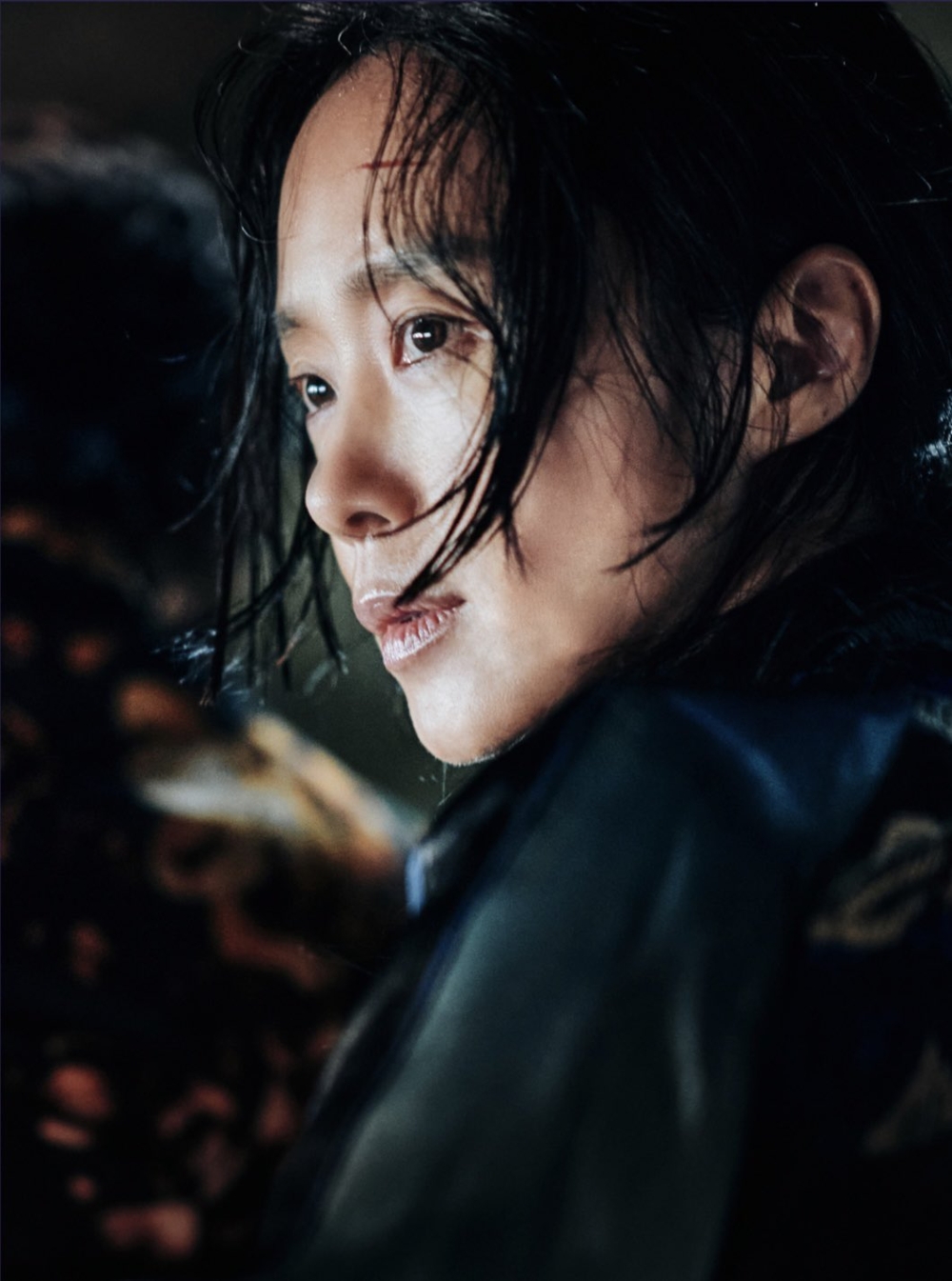 全度妍將飾演因可疑的事件被判入獄服刑的前職警察「河秀英」