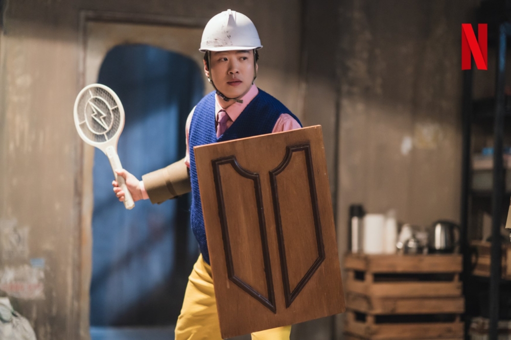 安宰弘將飾演所有機器股份有限公司的實習生「高白中」