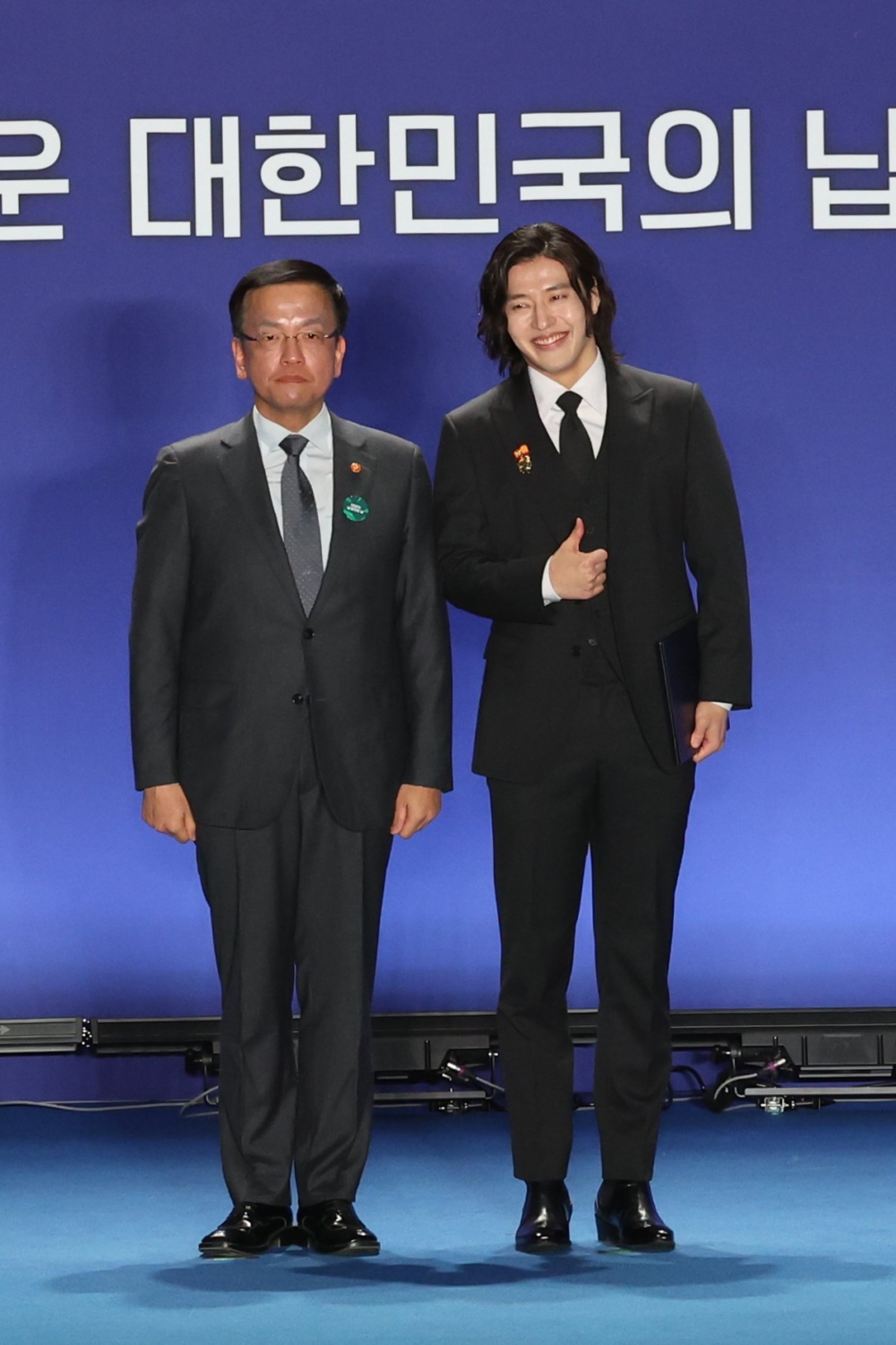 姜河那長髮造型曝光
